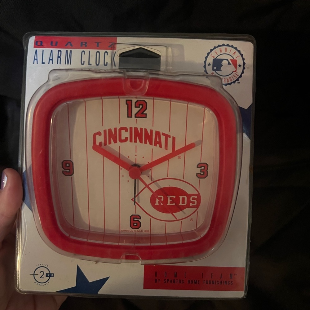 Vintage MLB Cincinnati Reds Red Alarm Clock